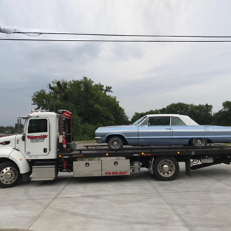 At Barretts we offer towing in Murfreesboro TN and  Middle Tennessee
